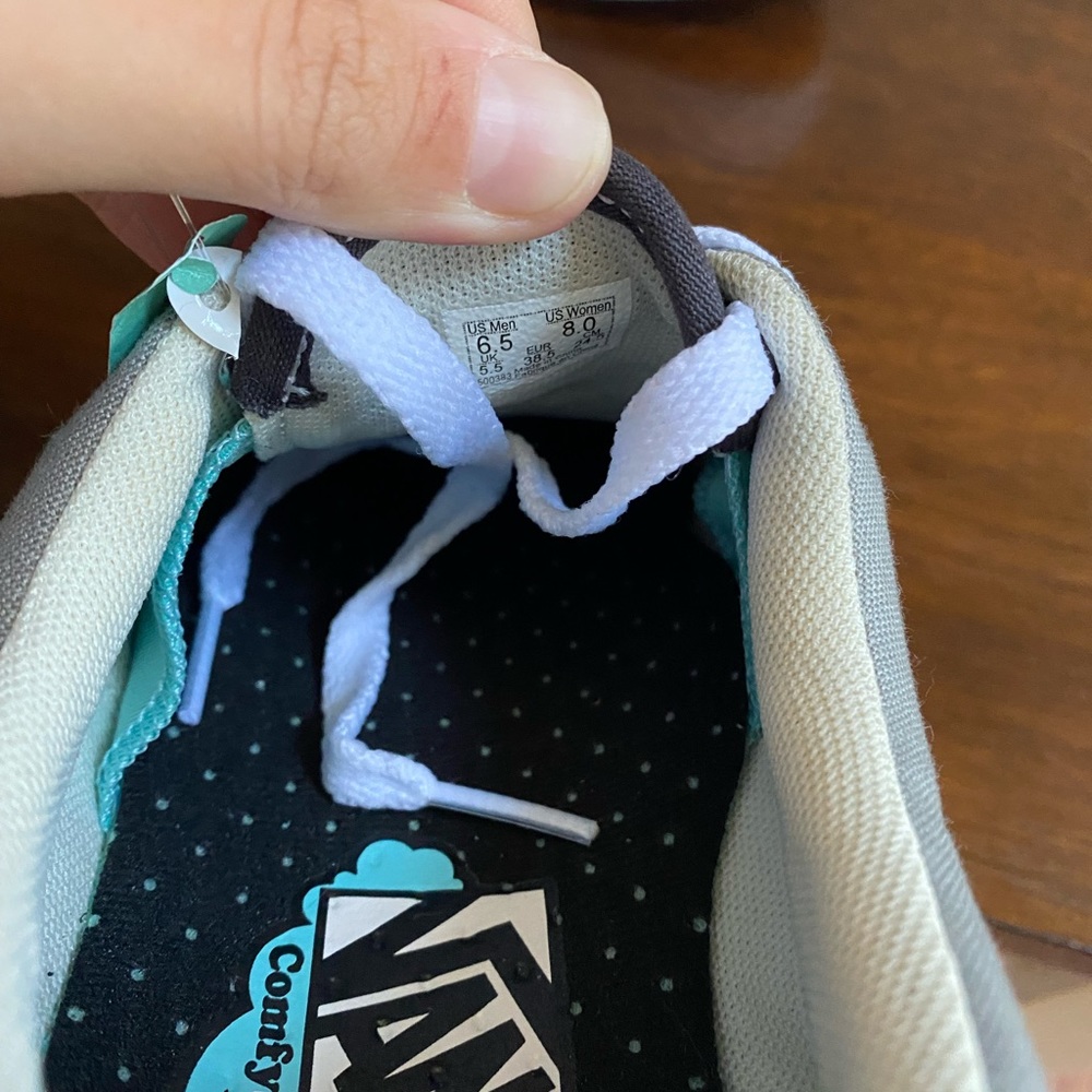 Vans Comfy Cush Sneaker - Picture 6 of 6